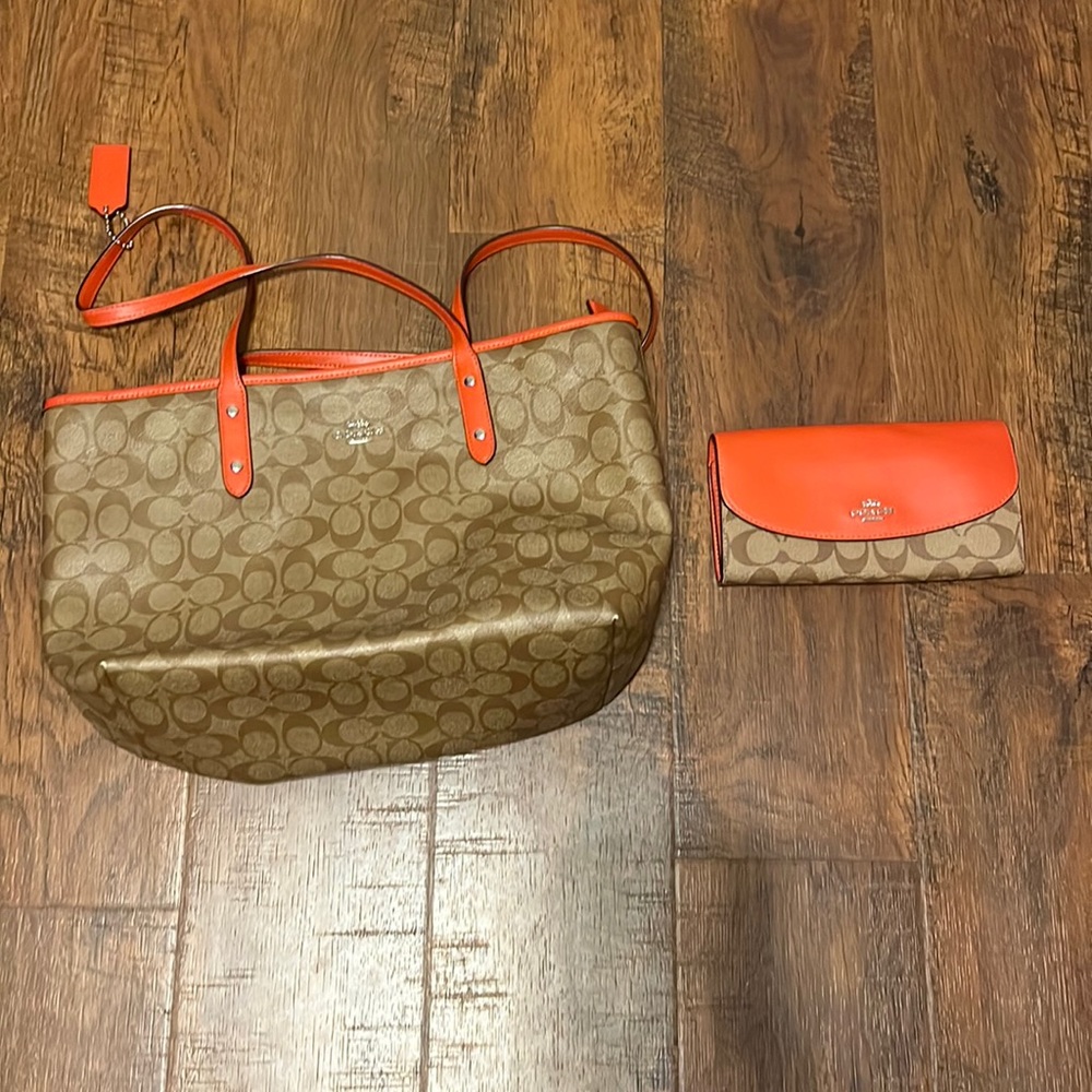 Coach purse and wallet